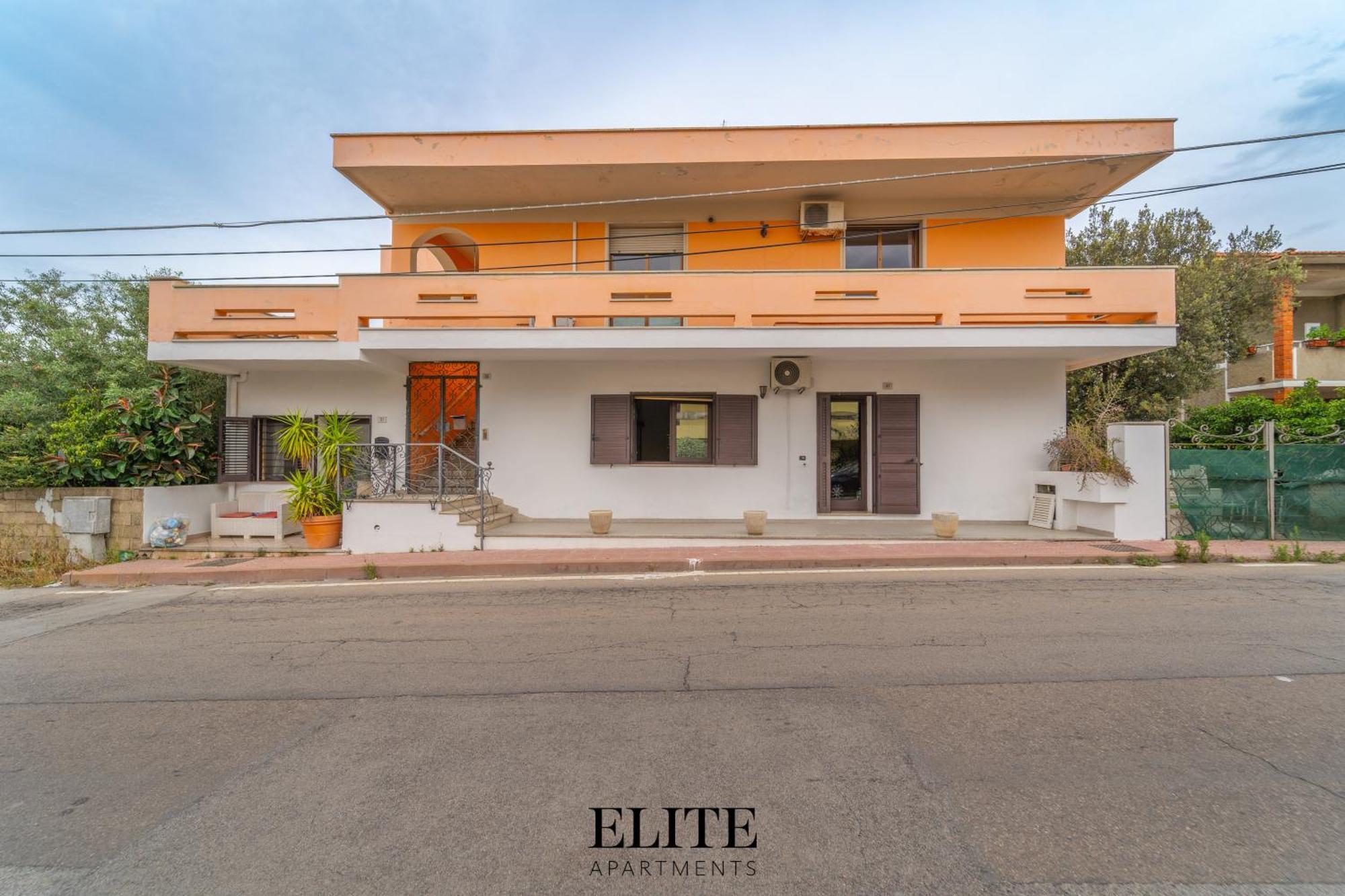 B&B My Home Al Centro Di 올비아 외부 사진